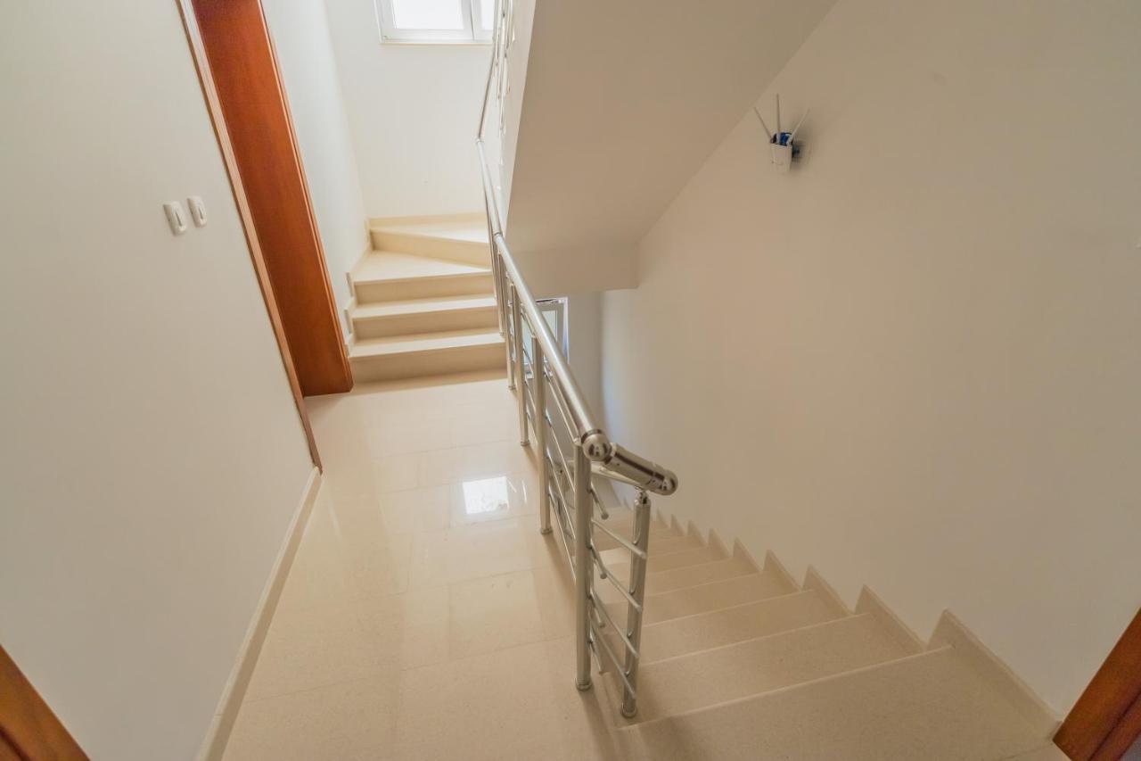 Petrovac Grejm Lux Family Apartments מראה חיצוני תמונה