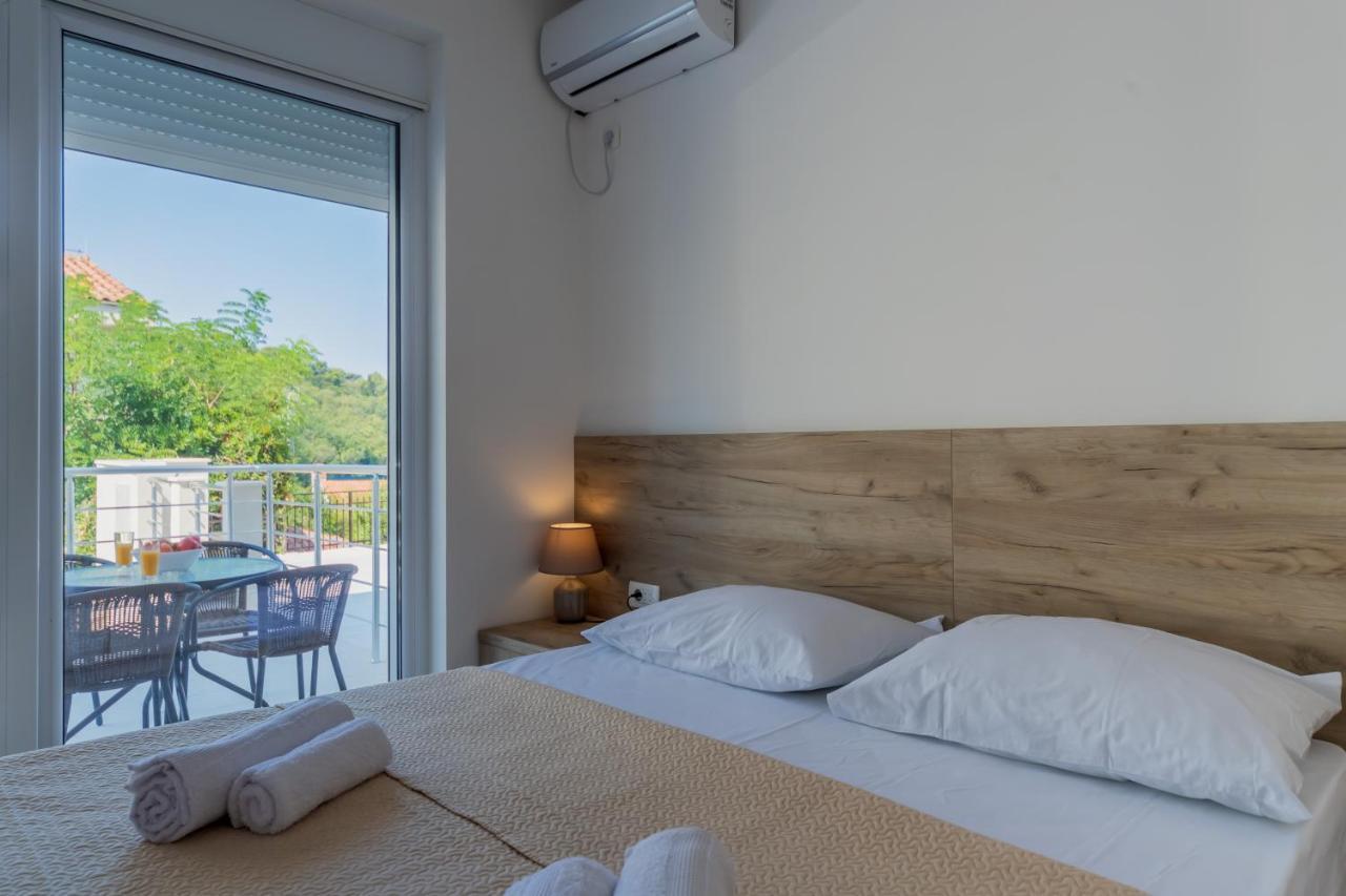 Petrovac Grejm Lux Family Apartments מראה חיצוני תמונה